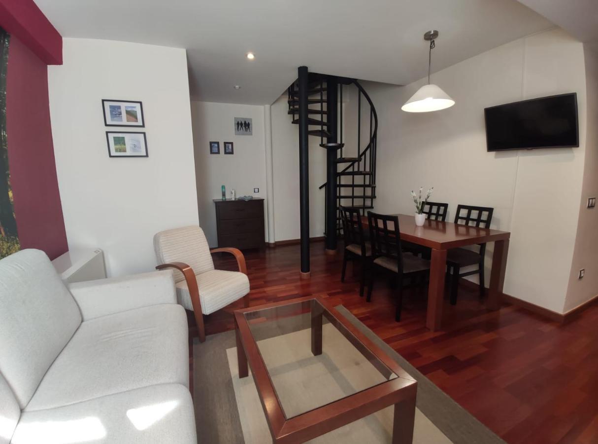 Apartamento Montes De Villanúa Eksteriør bilde