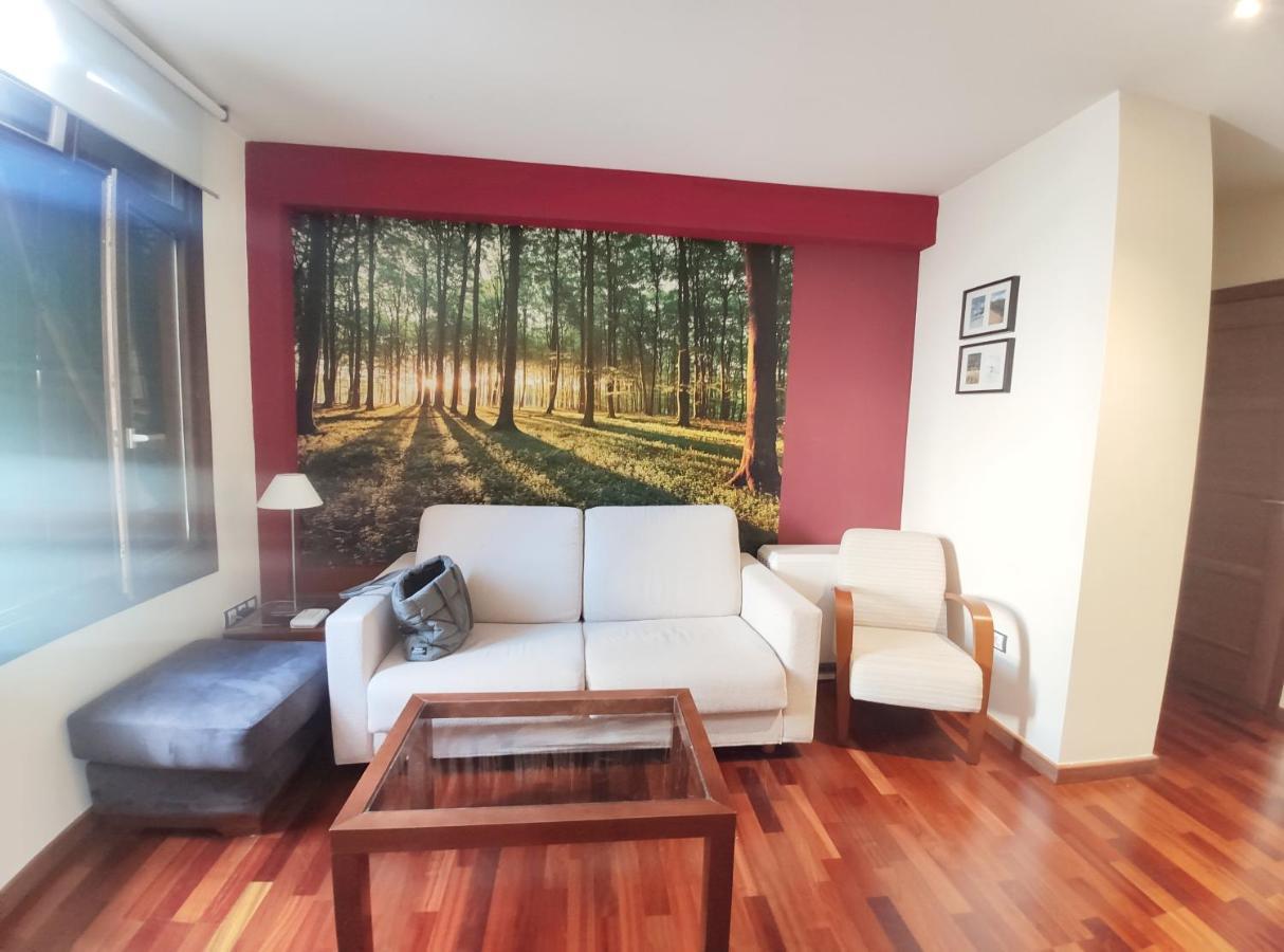 Apartamento Montes De Villanúa Eksteriør bilde